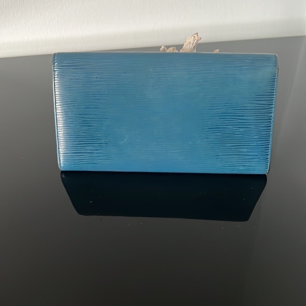 Louis Vuitton Epi Sarah wallet - Picture 2 of 8